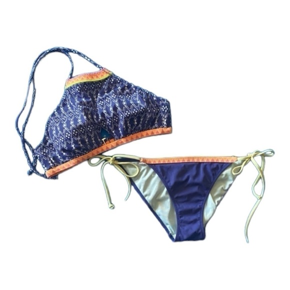 VICTORIA SECRET-BIKINI-SIZE SMALL - Picture 1 of 10
